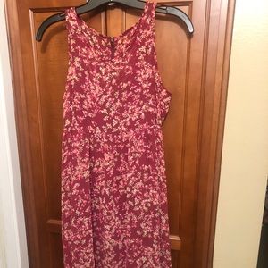 2/$10🛍Express Floral Dress